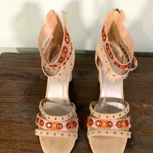 Beacon Fashion and Fit Sandals - Picture 5 of 9